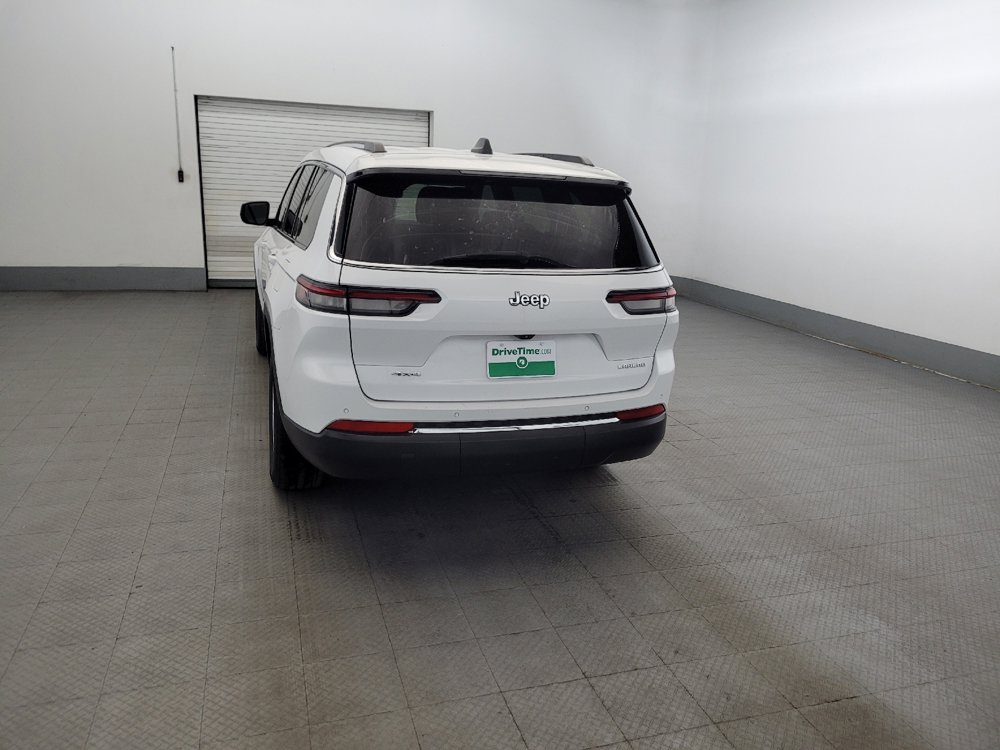 Used 2023 Jeep Grand Cherokee L Laredo AWD/4WD image 6