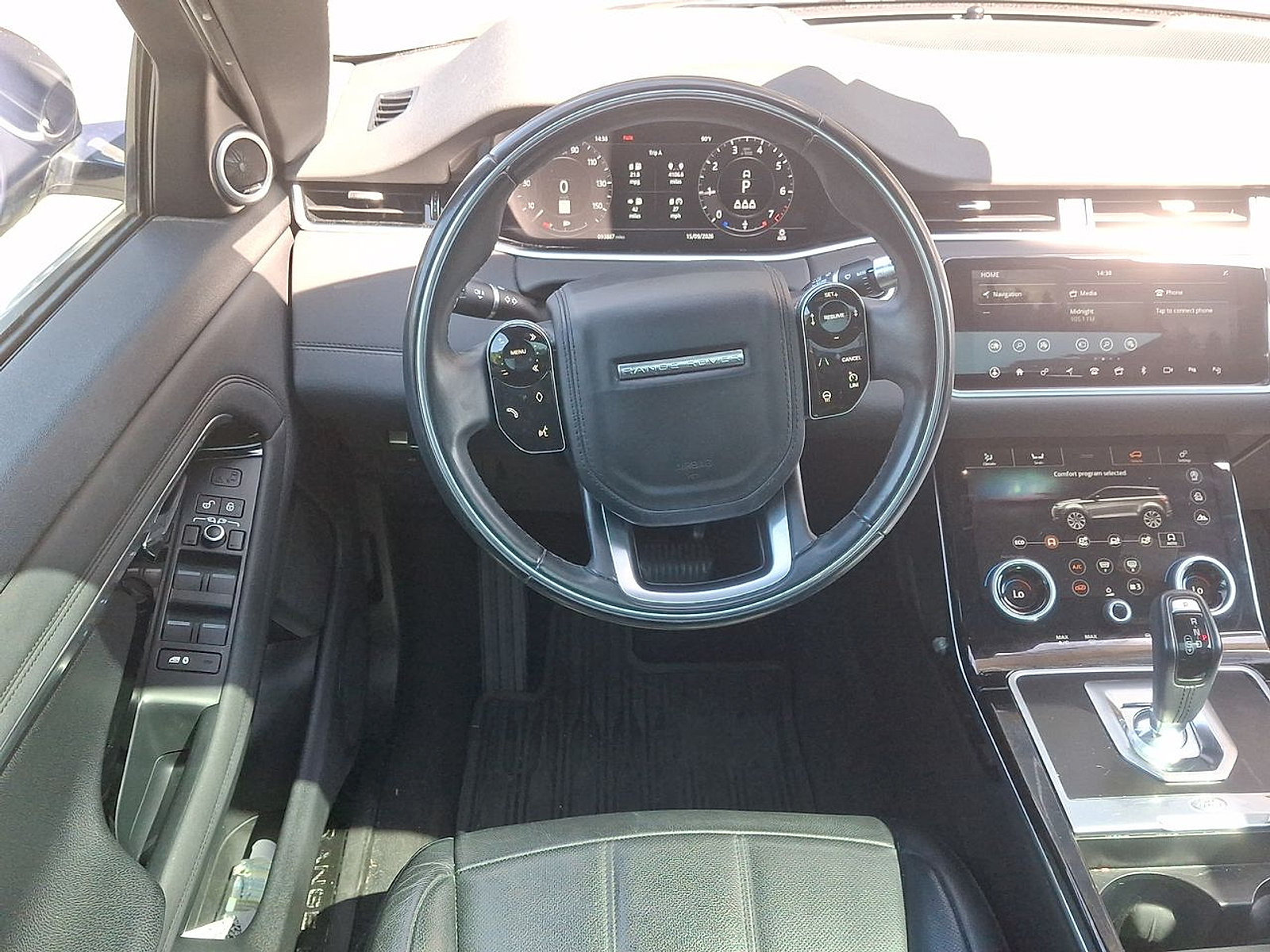 Used 2020 Land Rover Range Rover Evoque SE AWD/4WD image 21