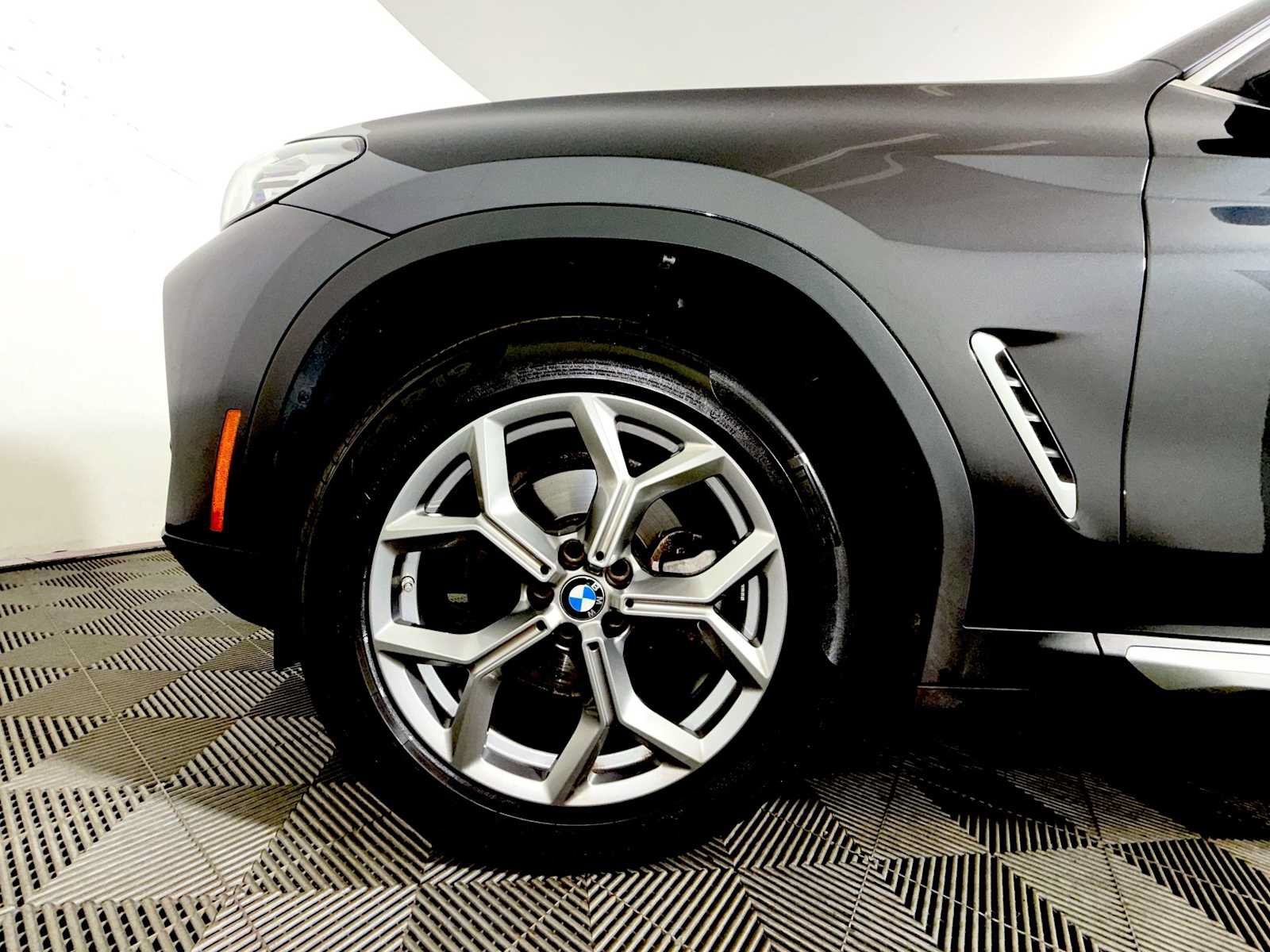 Used 2023 BMW X3 xDrive30i w/ Premium Package AWD/4WD image 8