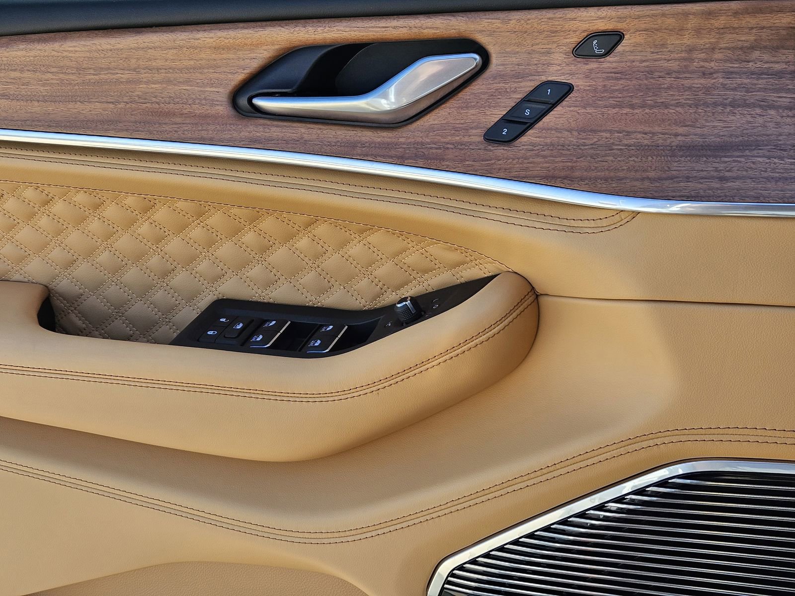 New 2025 Jeep Grand Cherokee Summit image 22