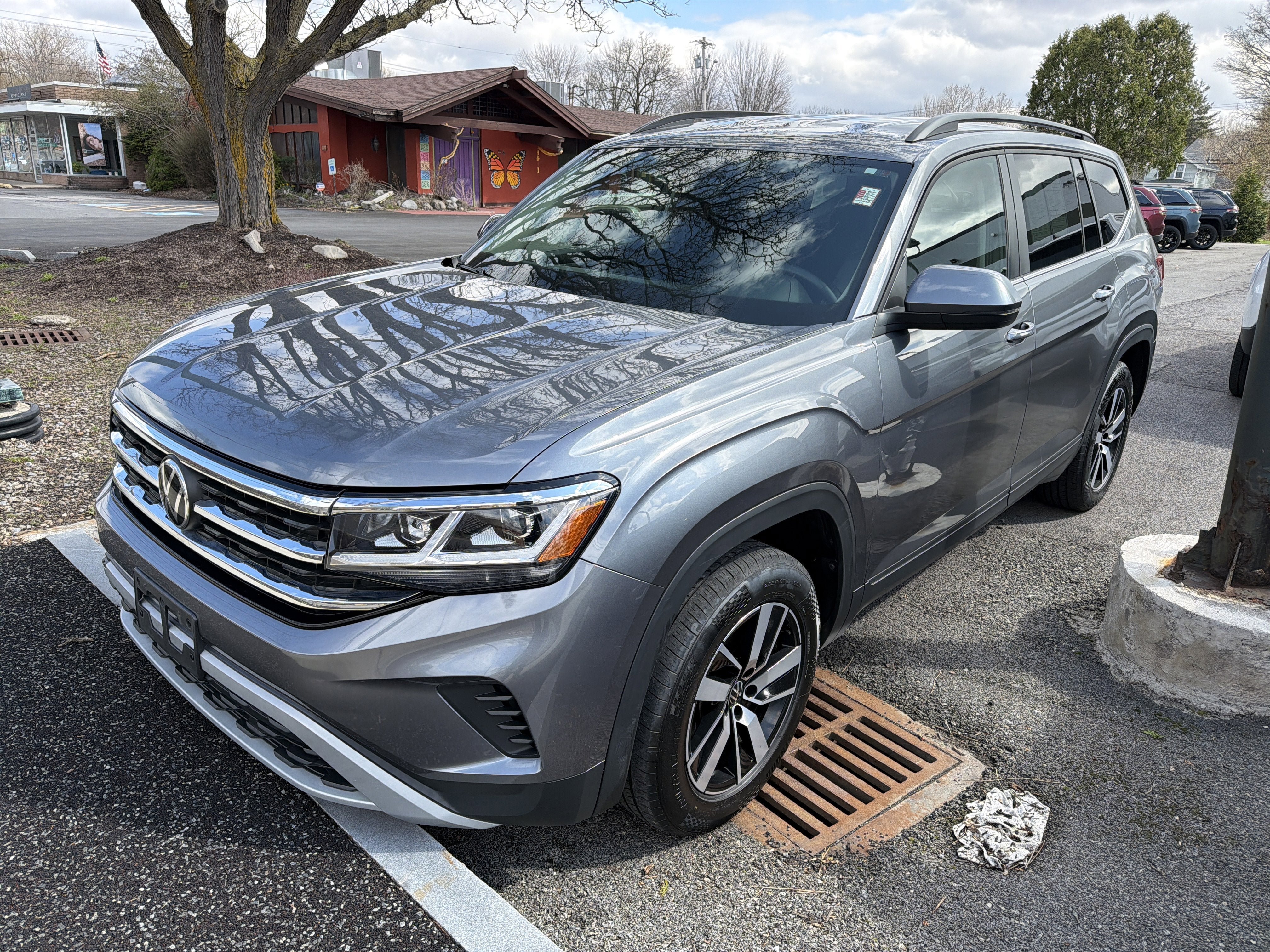 Used 2022 Volkswagen Atlas SE AWD/4WD image 3