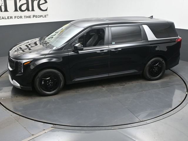 Used 2025 Kia Carnival FWD image 57