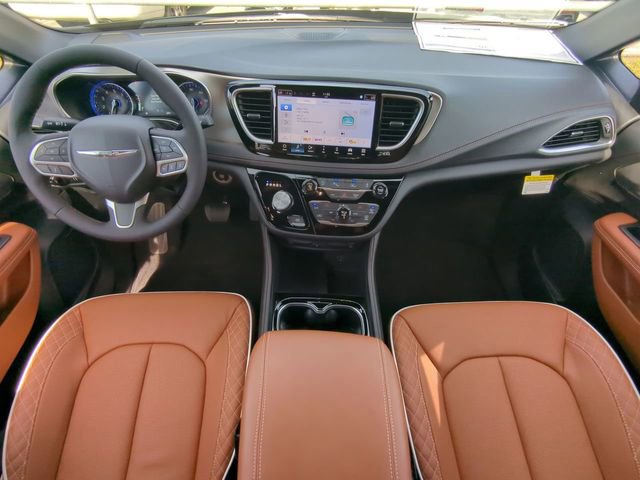 New 2026 Chrysler Pacifica Pinnacle w/ Trailer Tow Group image 20