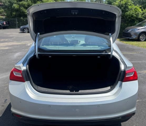 Used 2020 Chevrolet Malibu LS w/ Driver Confidence Package II image 39