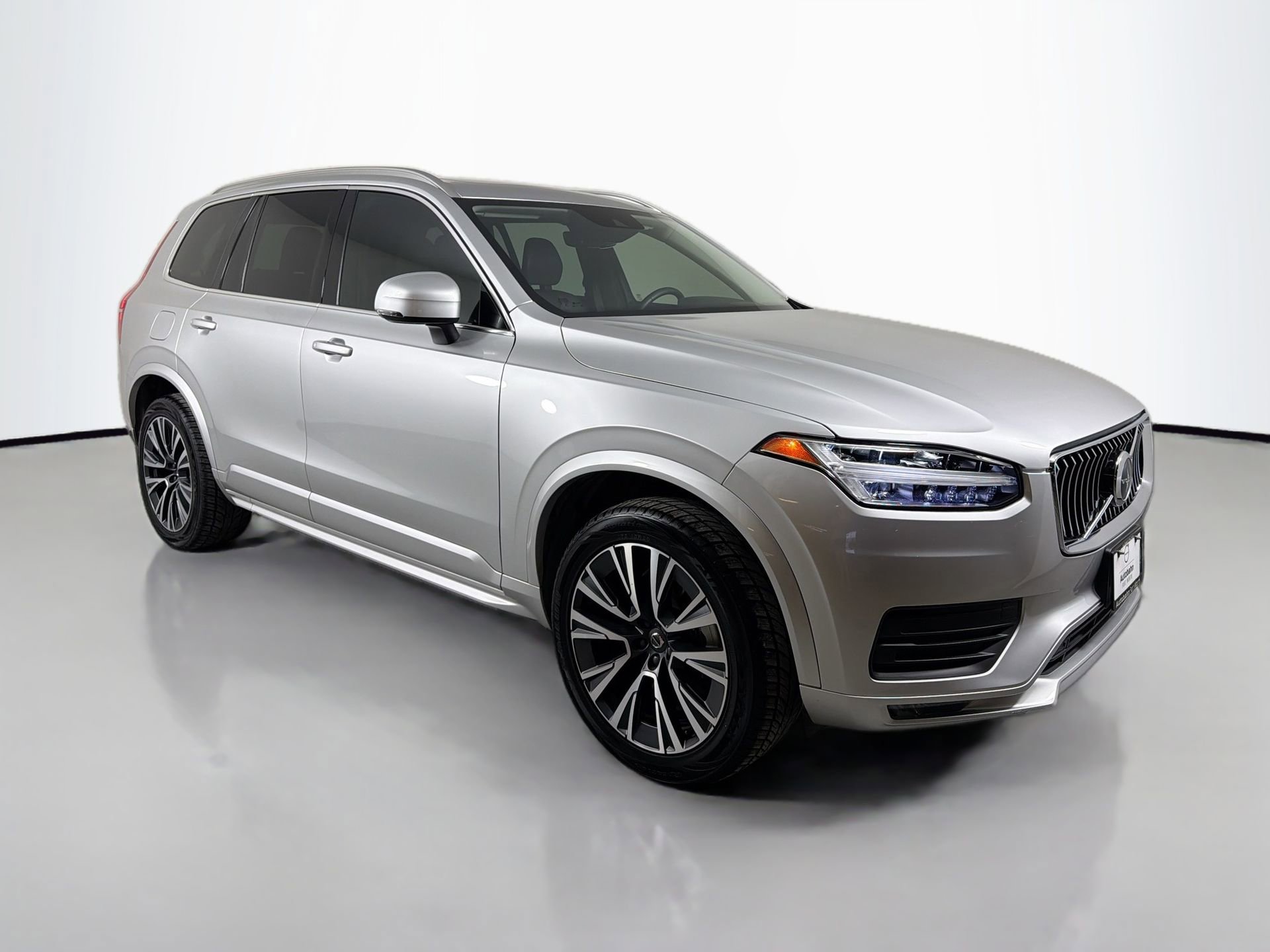 Used 2020 Volvo XC90 T5 Momentum AWD/4WD image 3