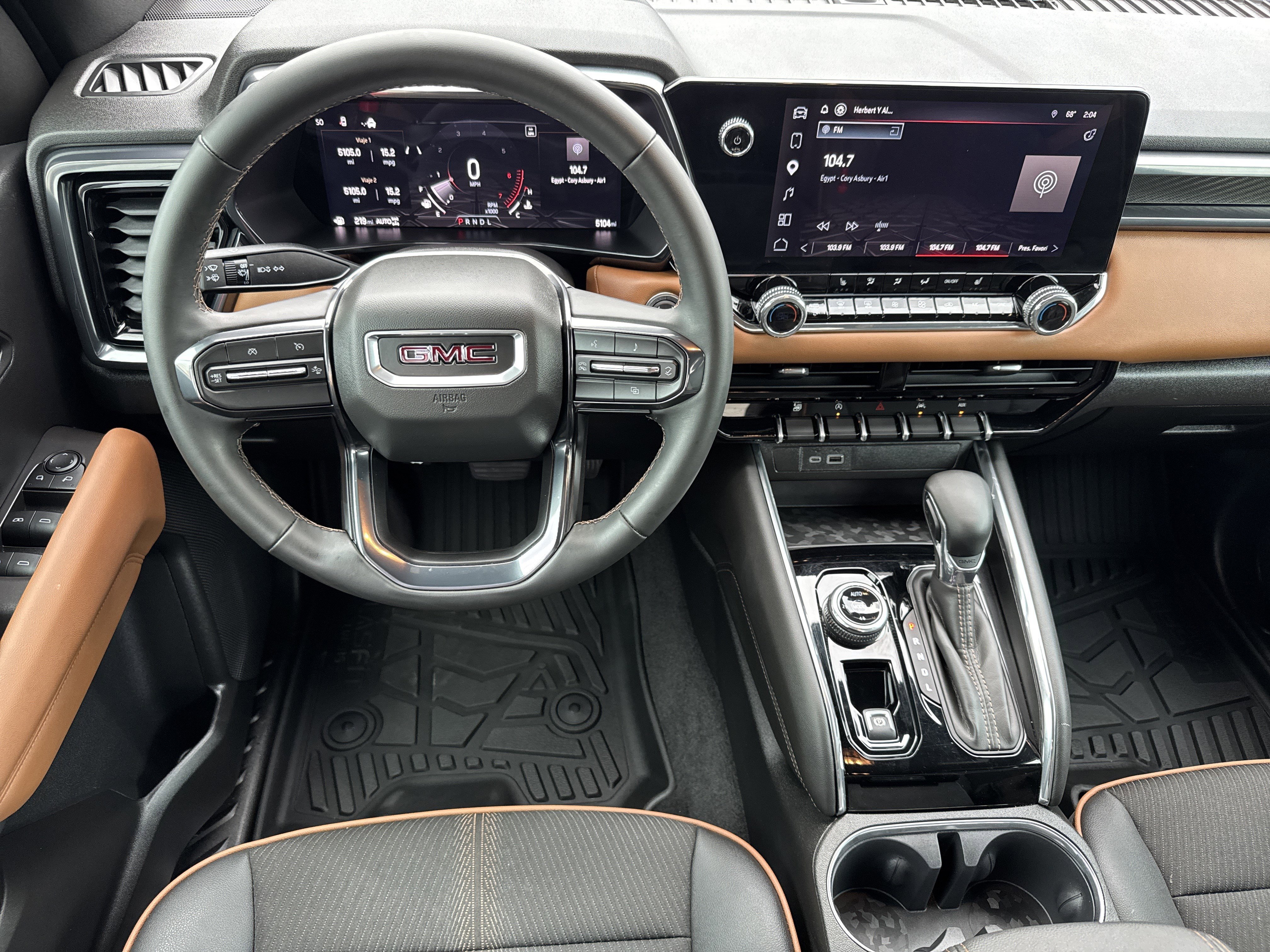 Used 2026 GMC Canyon AT4 image 17