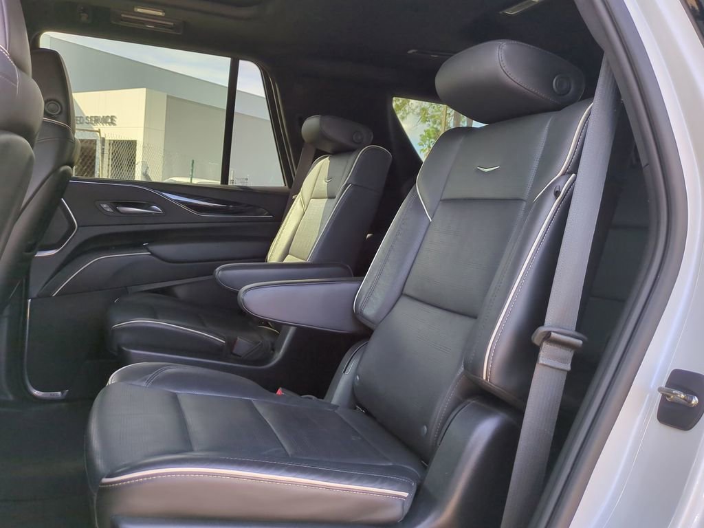 Used 2023 Cadillac Escalade Sport RWD image 14
