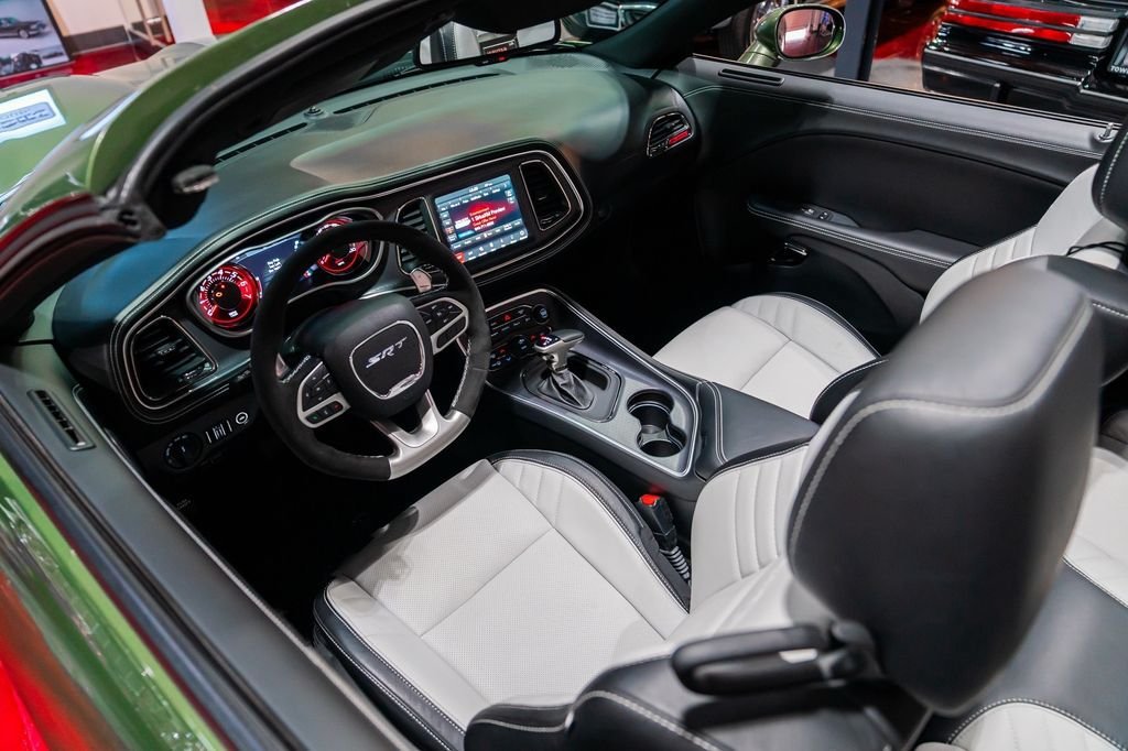 Used 2023 Dodge Challenger SRT Hellcat RWD image 16