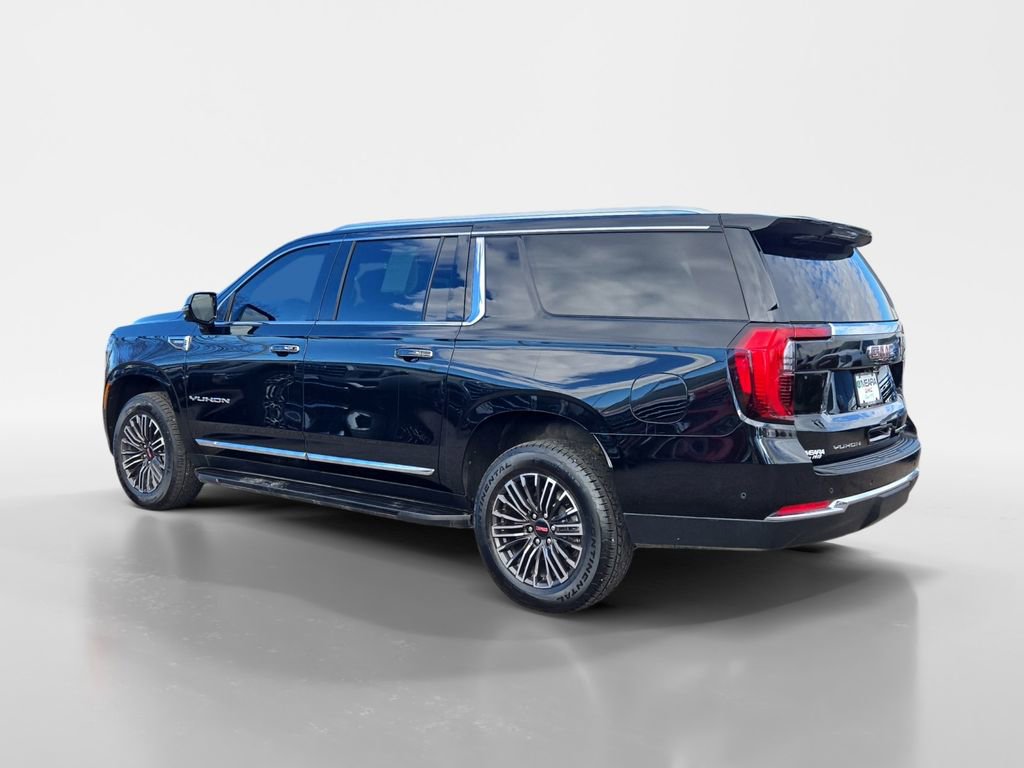 Used 2025 GMC Yukon XL Elevation w/ Elevation Premium Package image 3