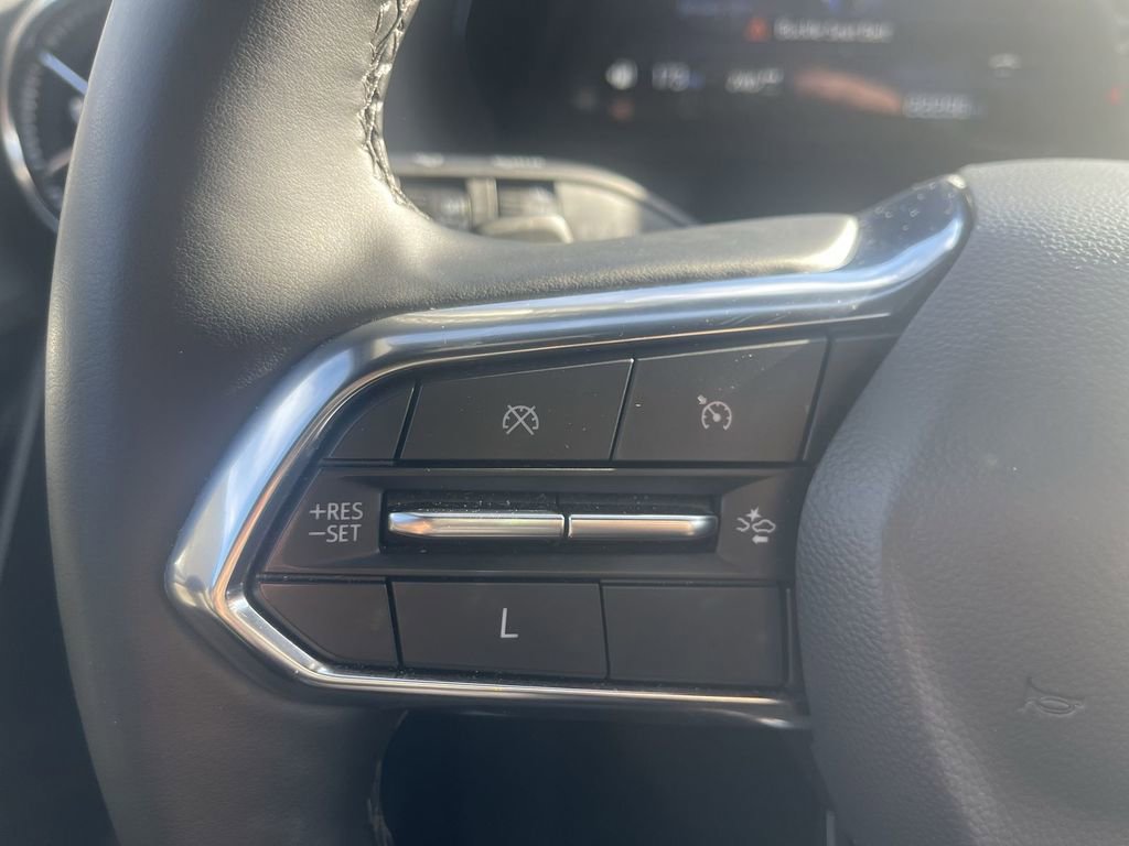 Used 2025 Chevrolet Equinox LT w/ Convenience Package II image 19