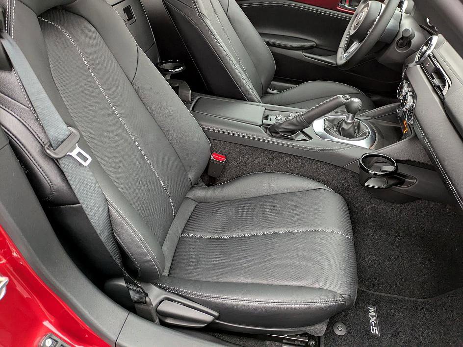 New 2025 MAZDA MX-5 Miata RF Grand Touring image 28