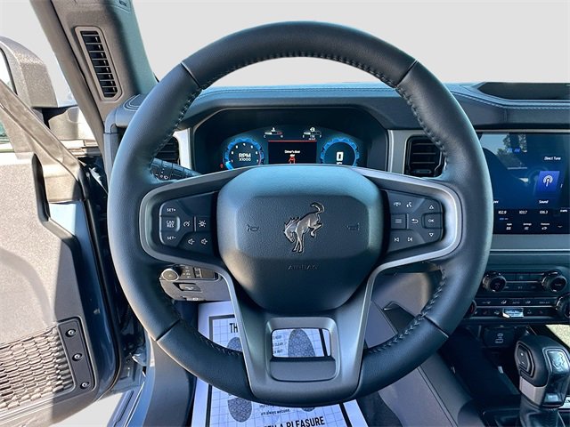 Used 2025 Ford Bronco Outer Banks image 11