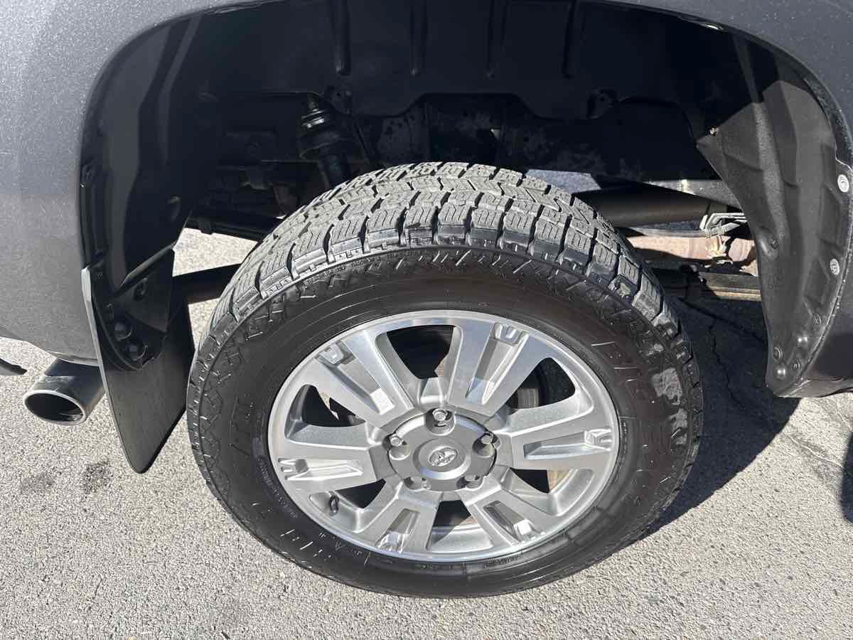 Used 2014 Toyota Tundra Platinum AWD/4WD image 17