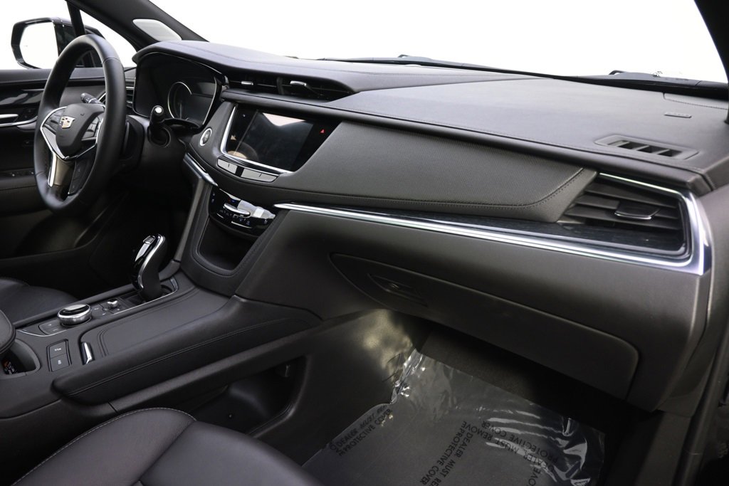 Certified 2025 Cadillac XT5 Premium Luxury image 15