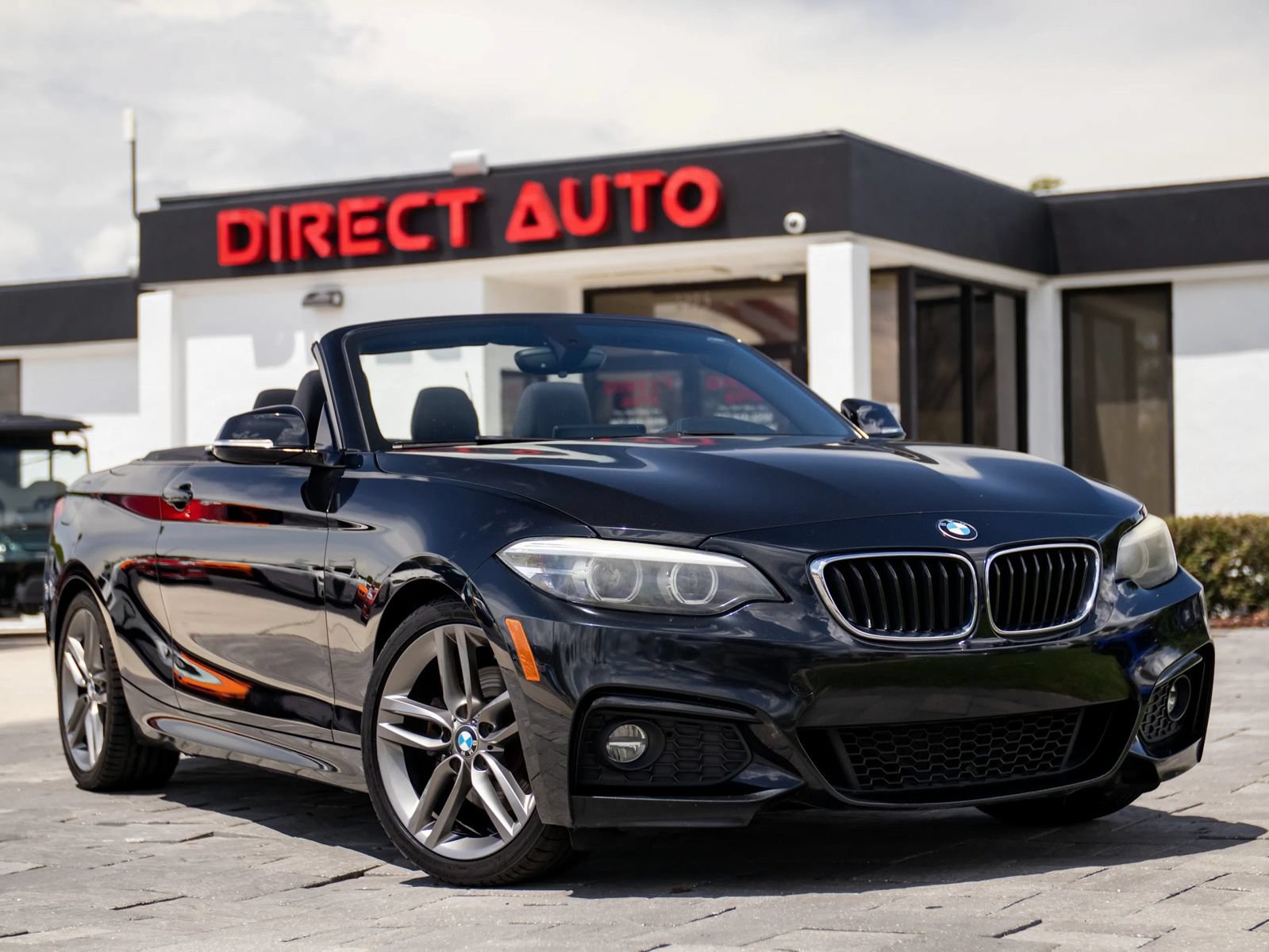 Used 2018 BMW 230i Convertible RWD image 1