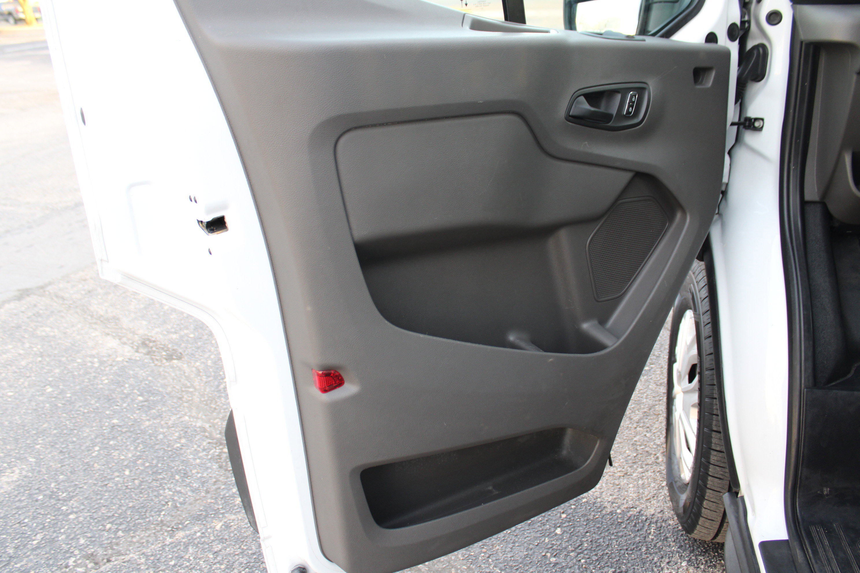Used 2023 Ford E-Transit Medium Roof w/ Load Area Protection Package RWD image 4
