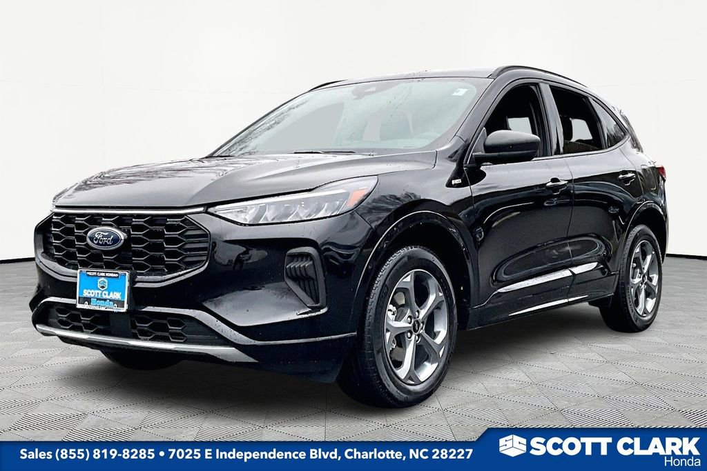 Used 2024 Ford Escape ST-Line image 3
