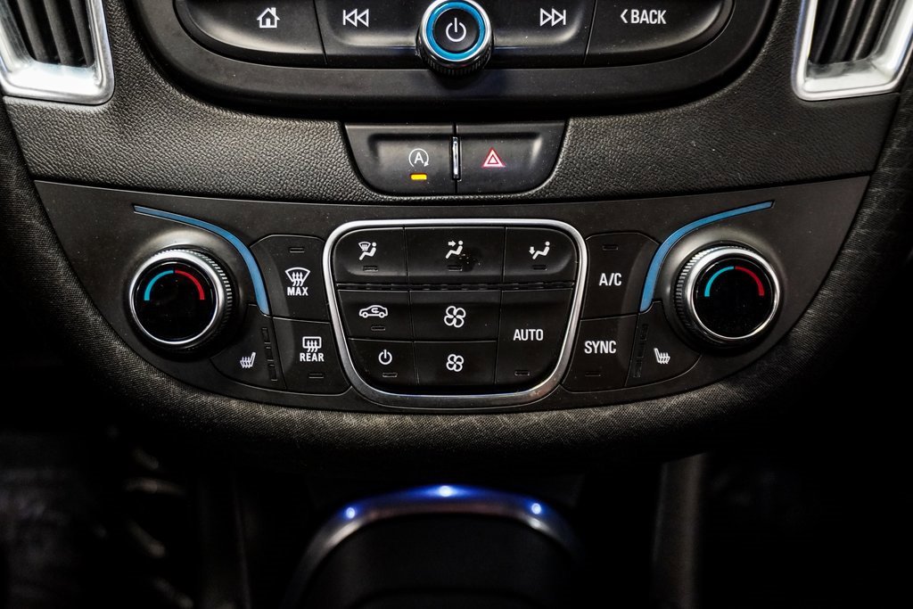 Used 2020 Chevrolet Malibu LT image 24