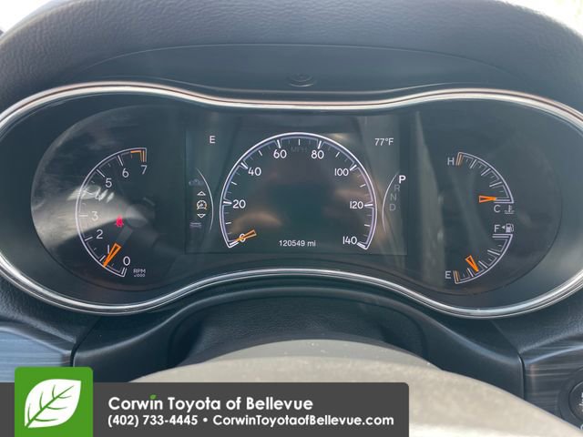 Used 2019 Jeep Grand Cherokee Laredo AWD/4WD image 9