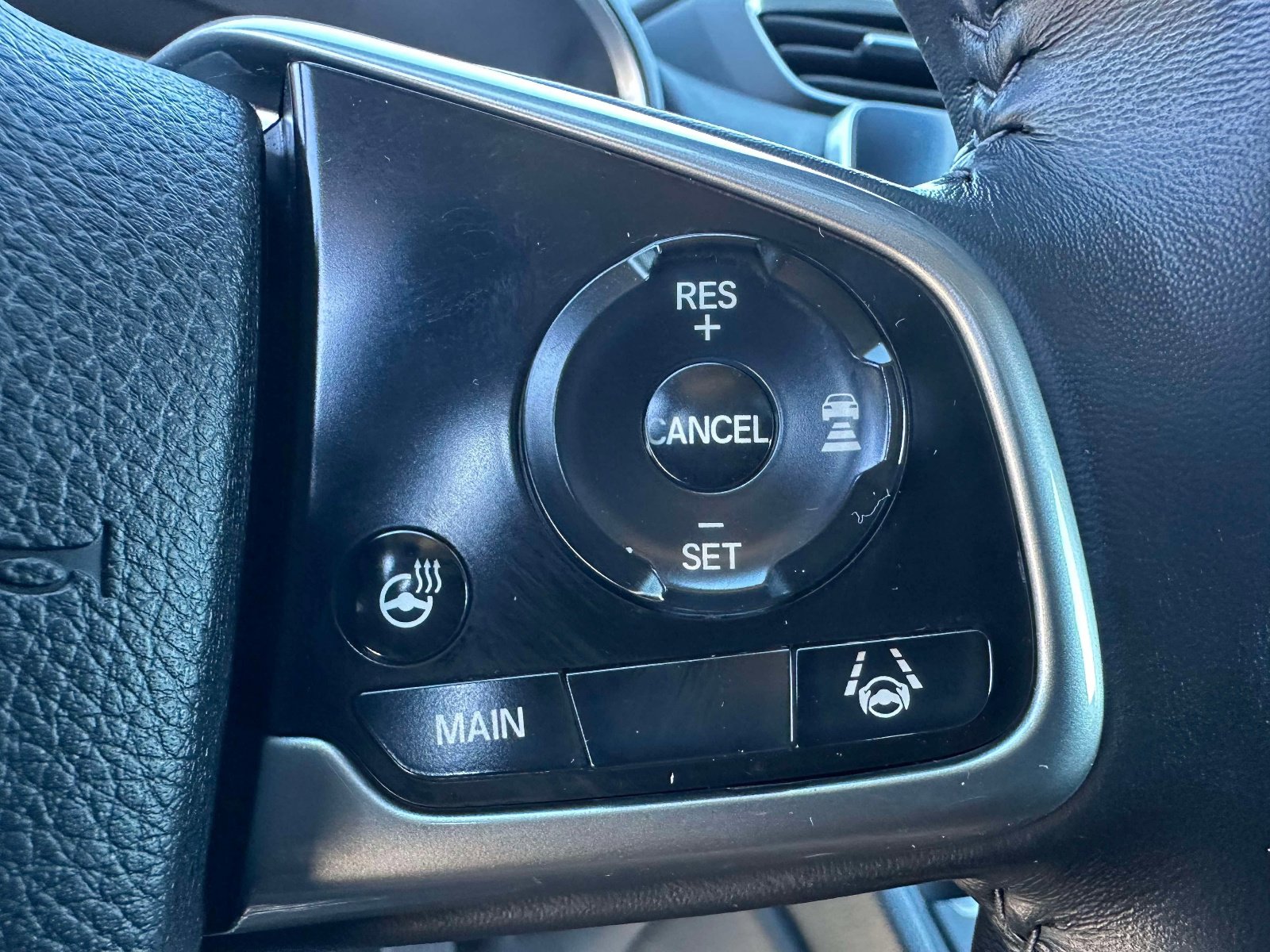 Used 2022 Honda CR-V Touring image 18