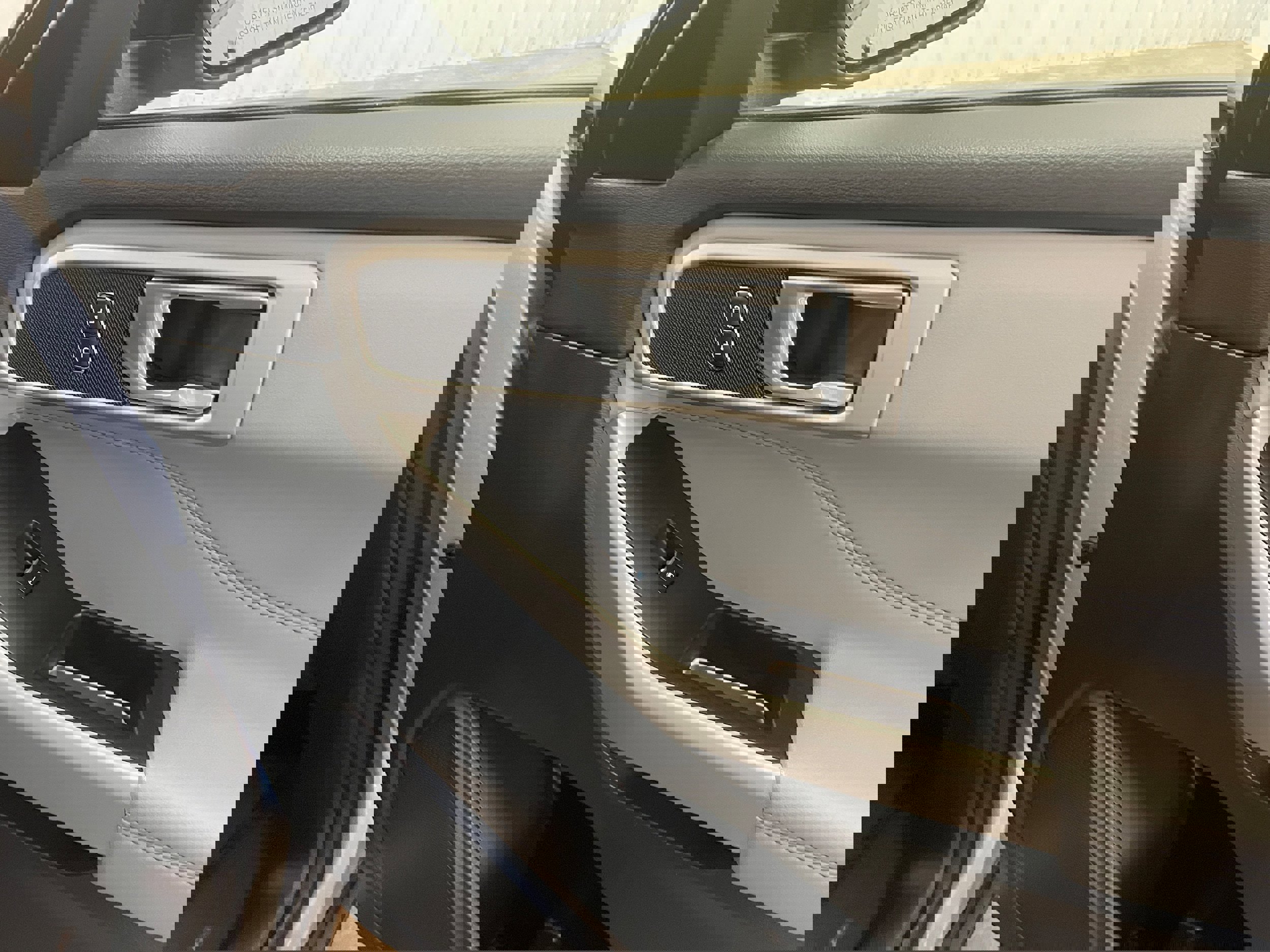 Used 2023 Ford Explorer XLT w/ Equipment Group 202A image 35
