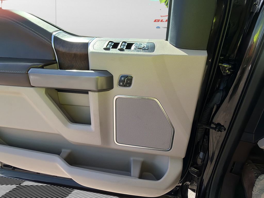 Used 2020 Ford F150 Limited image 27