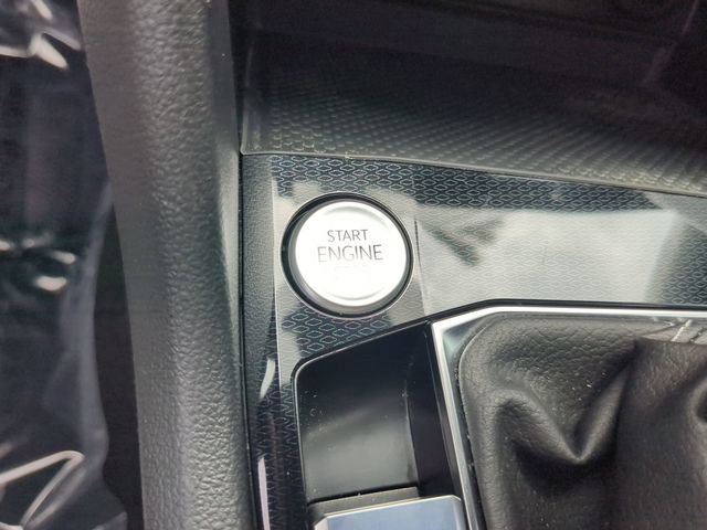 Certified 2025 Volkswagen Taos S FWD image 26