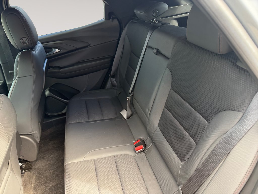 Used 2023 Chevrolet TrailBlazer RS FWD image 13