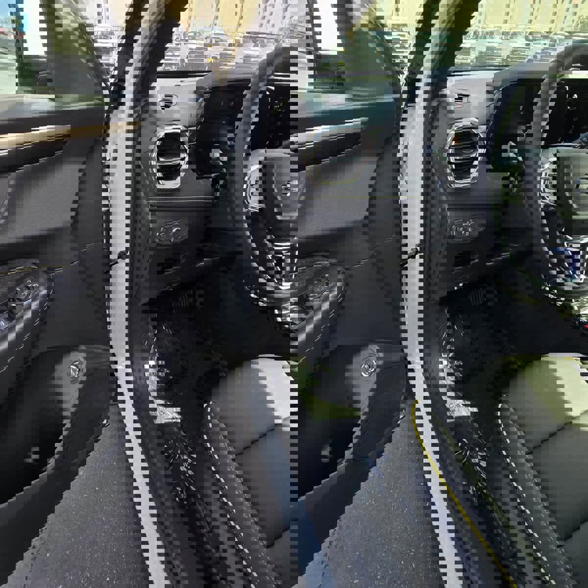 Used 2025 Chevrolet TrailBlazer ACTIV w/ Convenience Package FWD image 42