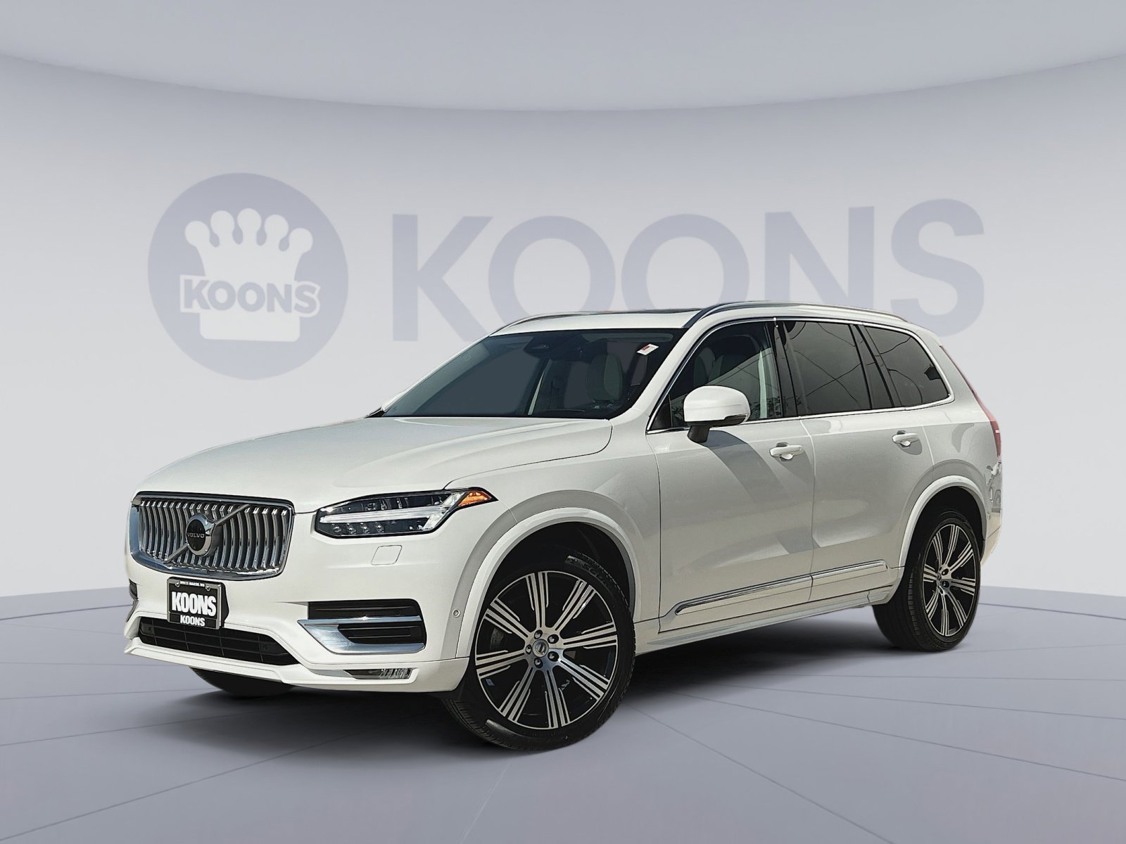Used 2023 Volvo XC90 B6 Ultimate w/ Protection Package Premier image 1