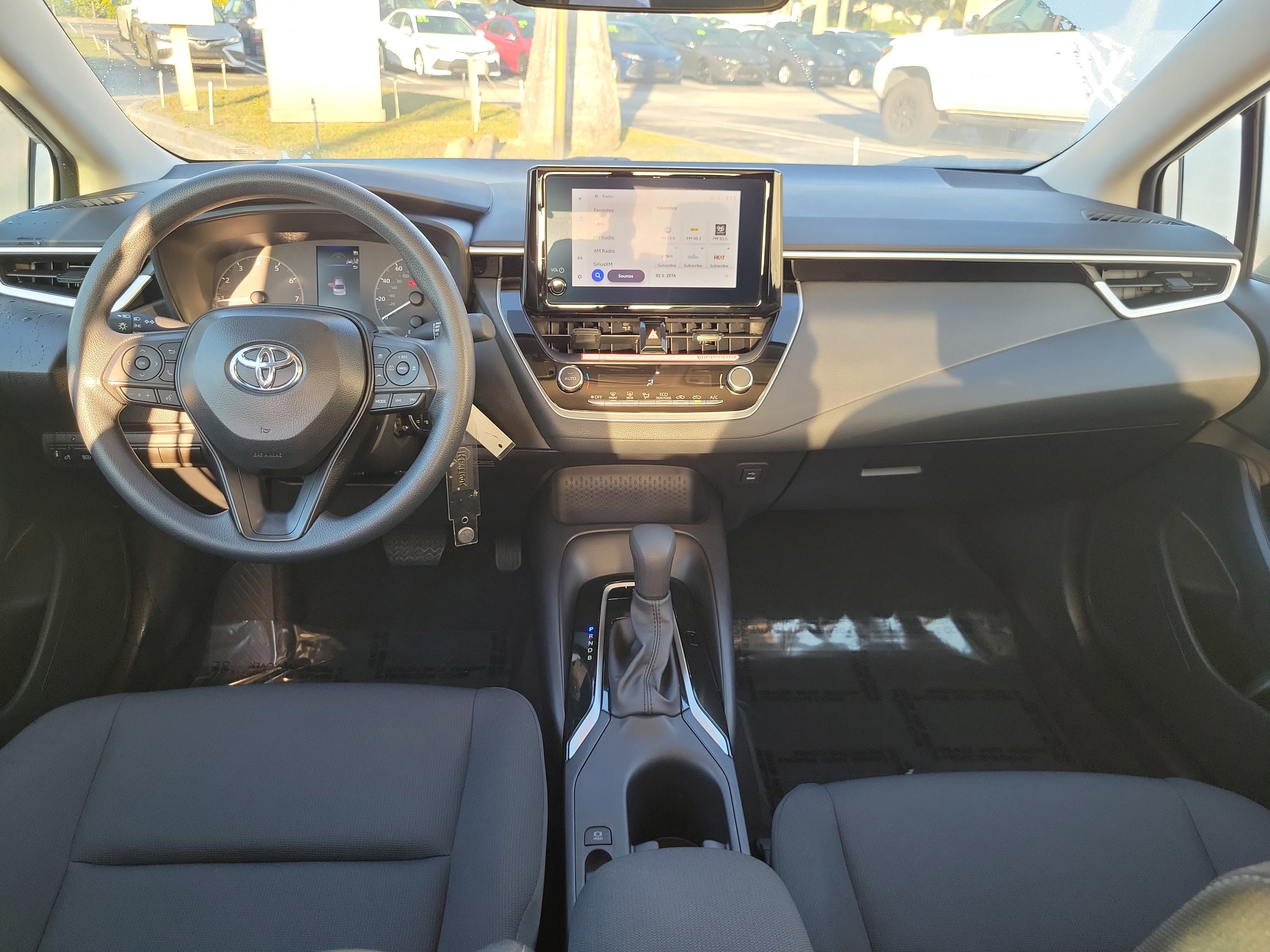 Used 2025 Toyota Corolla LE image 9