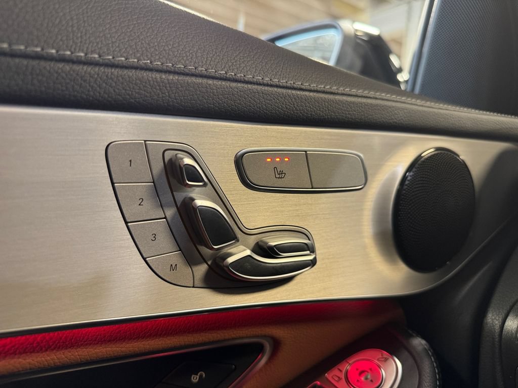 Used 2023 Mercedes-Benz GLC 300 4MATIC Coupe image 30
