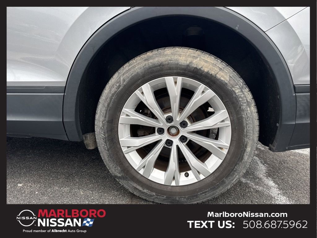 Used 2020 Volkswagen Tiguan S image 12