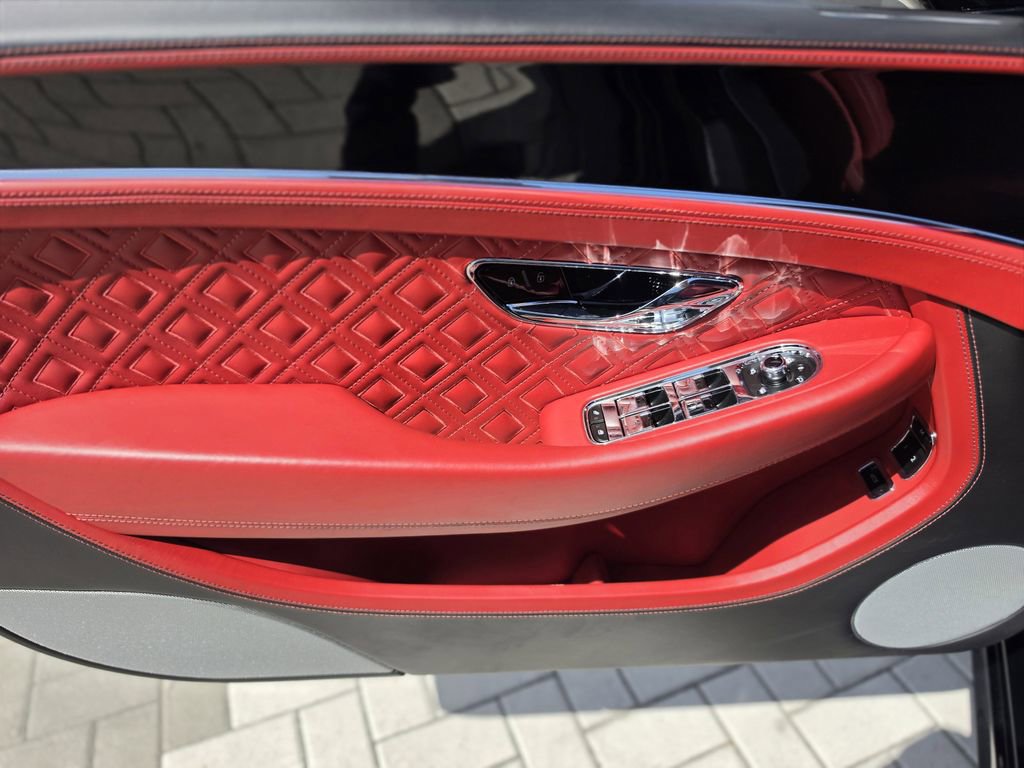 Used 2022 Bentley Continental GT Speed image 11