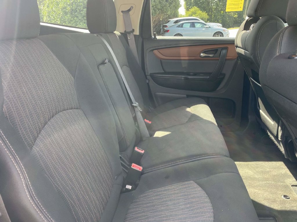 Used 2015 Chevrolet Traverse LT AWD/4WD image 11