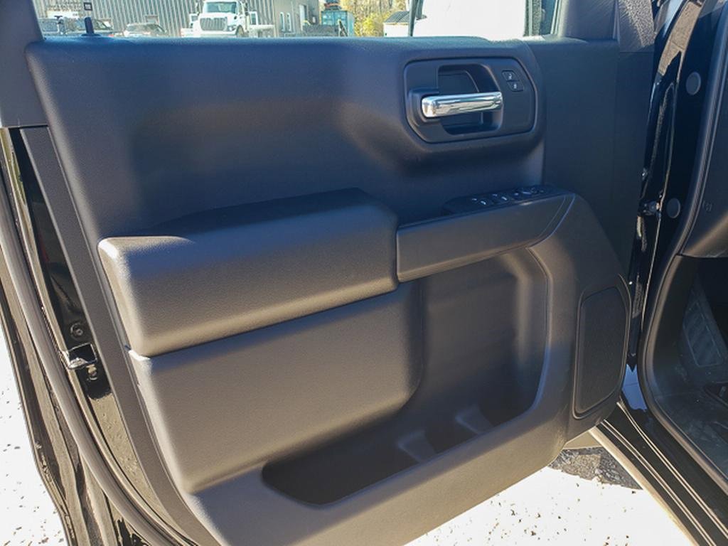 New 2026 Chevrolet Silverado 1500 Custom Trail Boss image 9