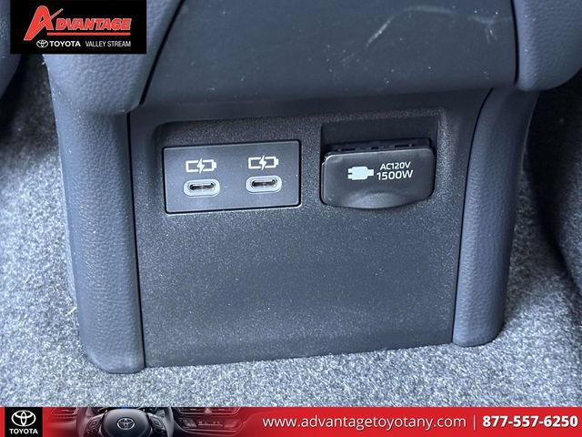 Used 2025 Toyota Prius Plug-In Hybrid FWD image 16