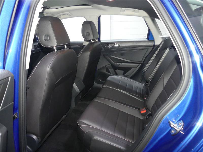Used 2024 Volkswagen Jetta SE FWD image 27