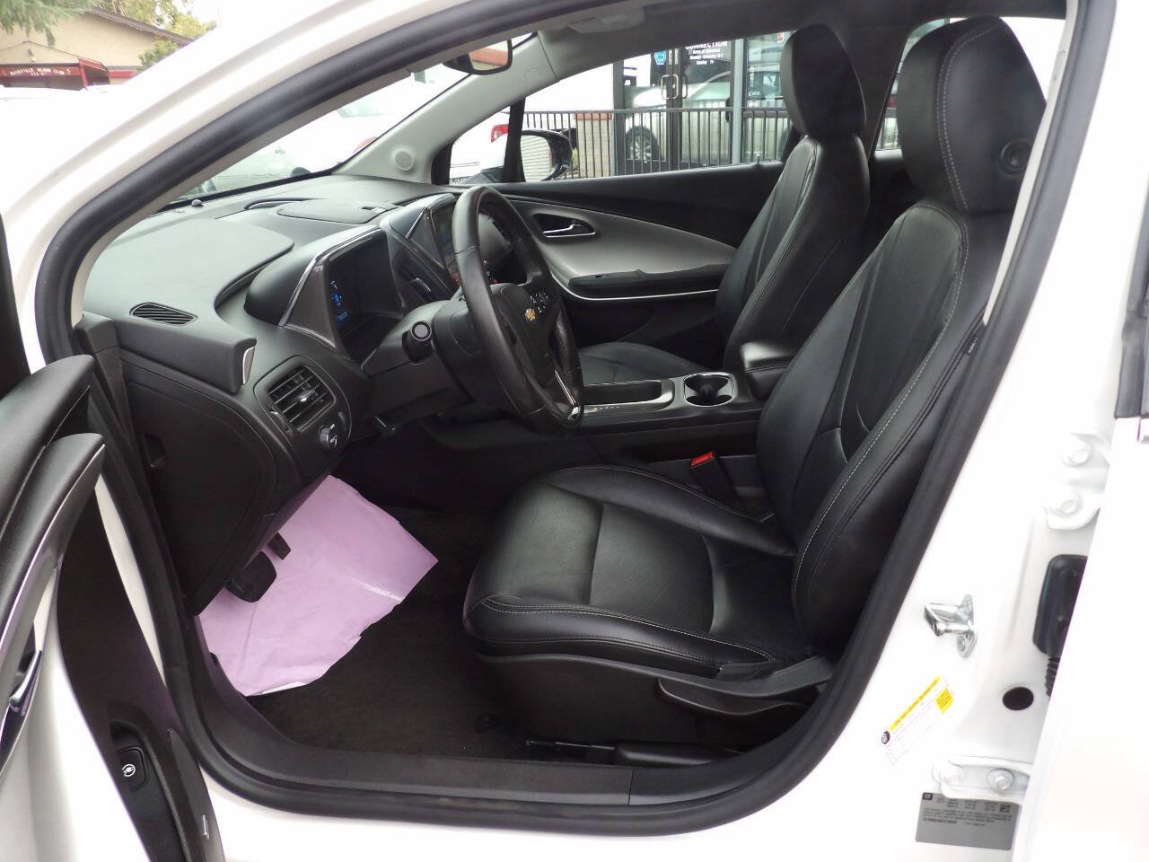 Used 2012 Chevrolet Volt Premium w/ Premium Trim Package FWD image 8