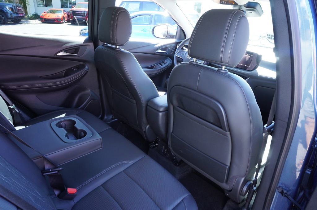 Certified 2024 Buick Encore GX Avenir image 10
