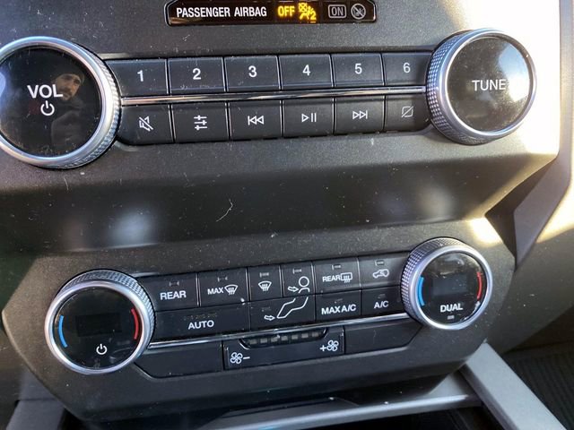 Used 2021 Ford Expedition XLT image 15