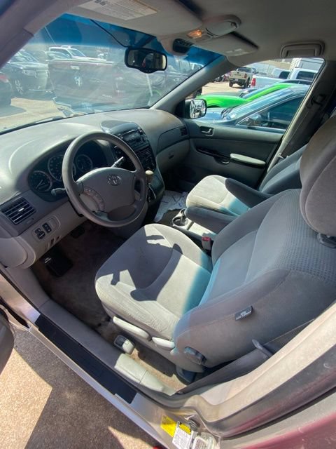 Used 2005 Toyota Sienna CE FWD image 5