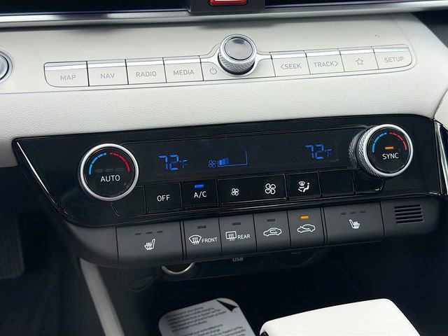 New 2026 Hyundai Elantra Limited image 16