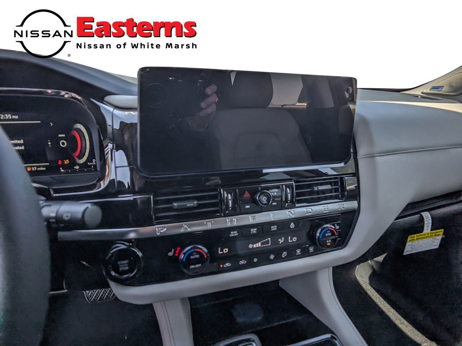 New 2026 Nissan Pathfinder SL image 13