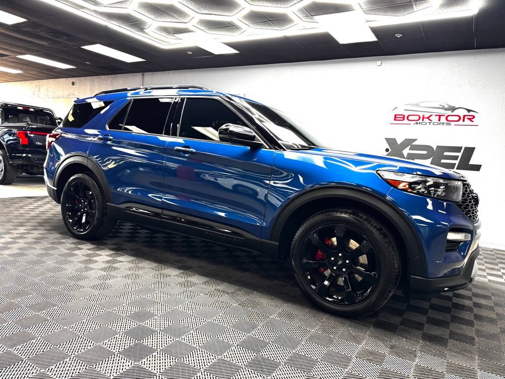 Used 2020 Ford Explorer ST w/ ST High-Performance Pack AWD/4WD image 2