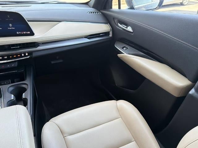 Used 2024 Cadillac XT4 Luxury w/ Cold Weather Package image 25