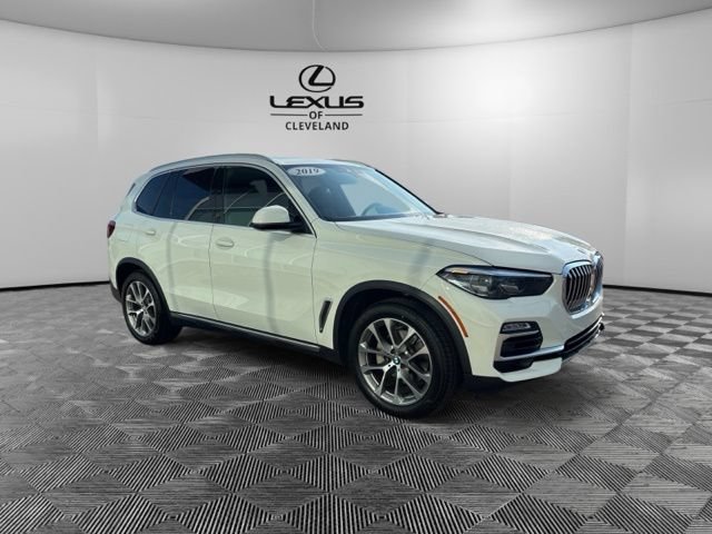 Used 2019 BMW X5 xDrive40i w/ Convenience Package AWD/4WD image 2
