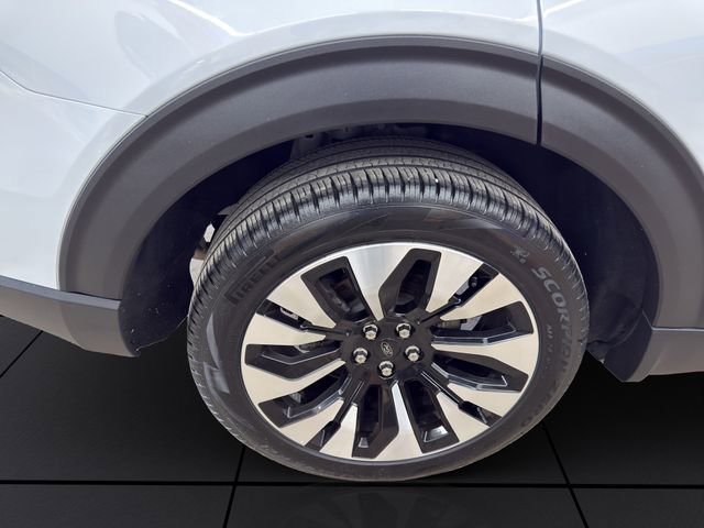 Used 2025 Ford Explorer Platinum w/ LUX Leather Package AWD/4WD image 25