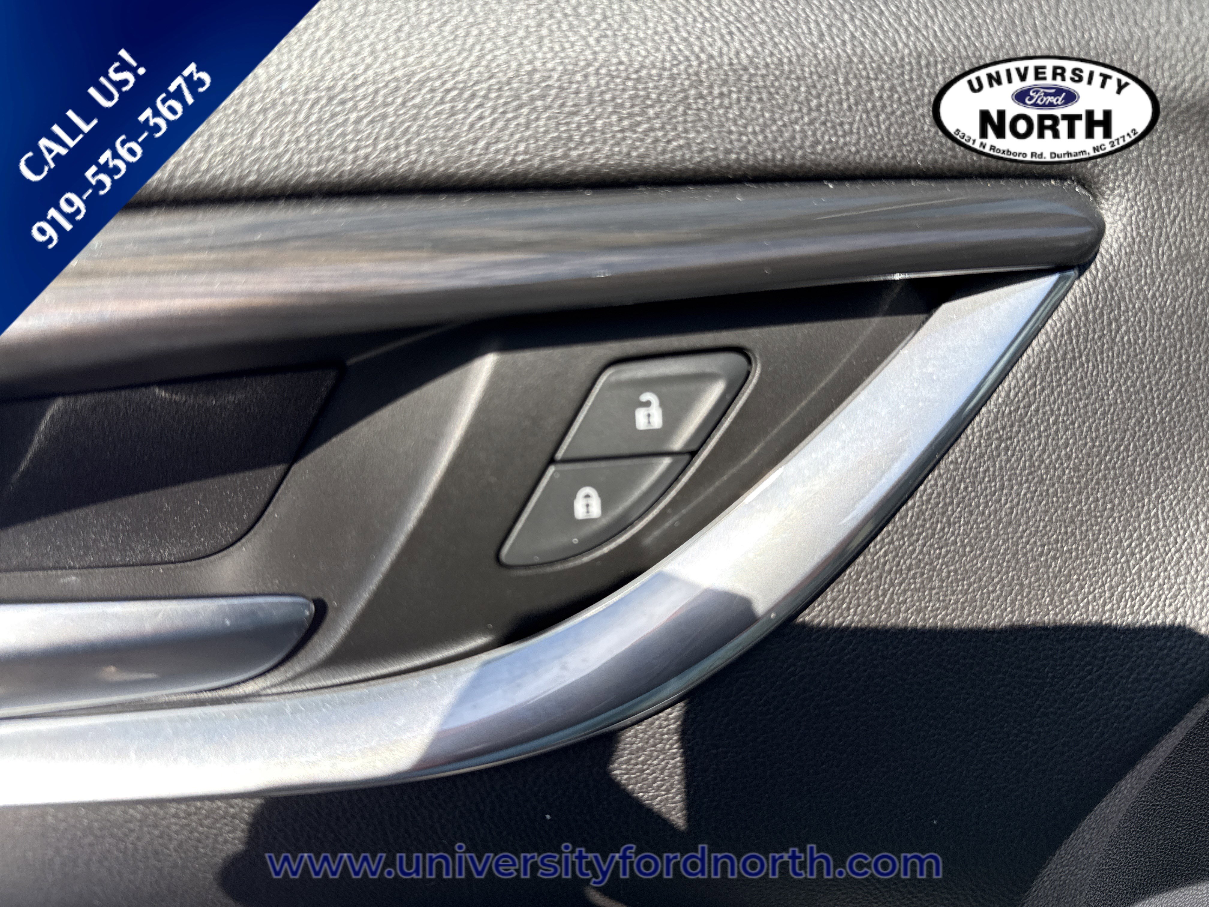 Used 2021 Buick Enclave Essence w/ Sound and Sites Package image 13