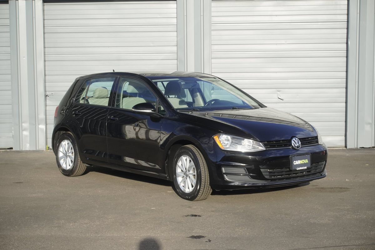 Used 2016 Volkswagen Golf S FWD image 8